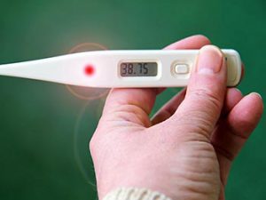 Come misurare la febbre senza termometro